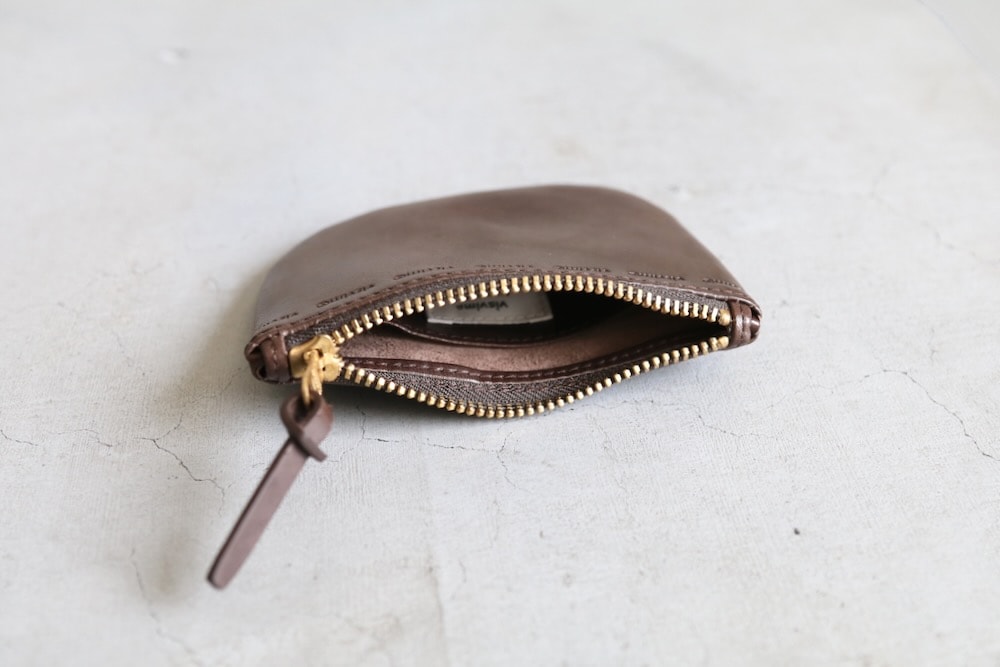 visvim(ヴィズヴィム) “LEATHER WALLET” | visvim / WMV (ヴィズヴィム