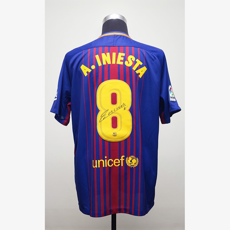 イニエスタ直筆サイン入りバルセロナ17/18ホームユニフォーム | THE DUGOUT