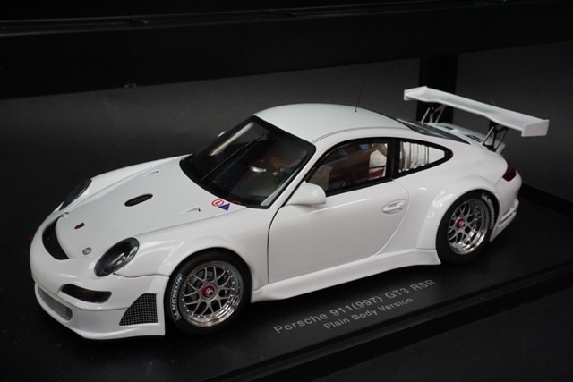 1/18 オートアート80786 ポルシェ 911 997 GT3 RSR プレーンボディ.ver