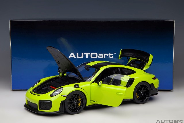 新品 78187 オートアート 1/18 ポルシェ 911 （991.2） GT2 RS