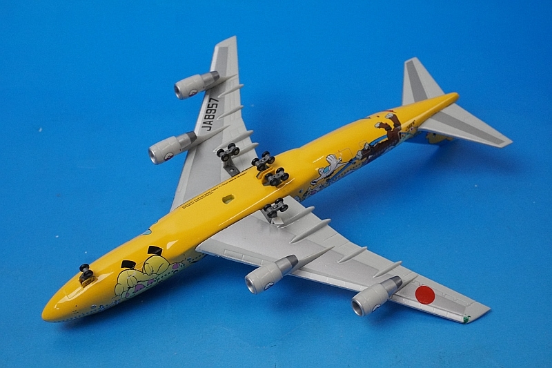 1/400 B747-400 ANA ポケモン ピカチュウジャンボ JA8957 [NH40010