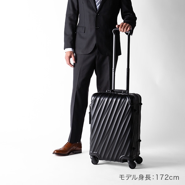 トゥミ TUMI スーツケース 31L 4輪 19 Degree Aluminum