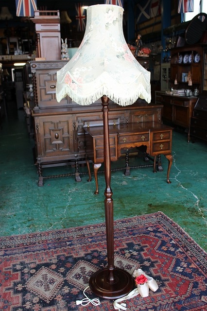 イギリスアンティーク家具 照明 フロアランプ フロアライト フロア
