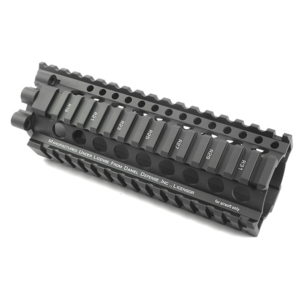 MADBULL Daniel Defense LITE RAIL 7インチ ハンドガード ブラック (DD