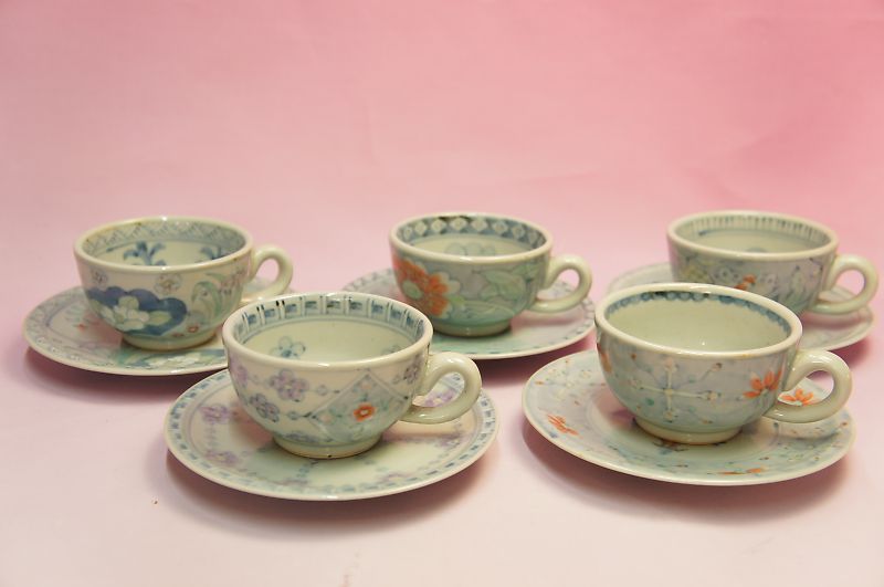 五代 佐藤走波 染錦絵変わり コーヒー碗皿揃 | いっぴん | | 食器の