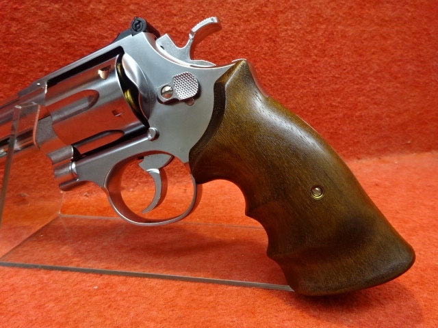 マルシン・S&W M629クラシック.44マグナム シルバー 木製グリップ ABS