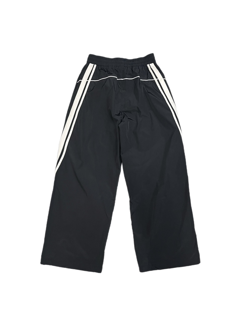 Chikashitsu +】set up side line track pants (2color