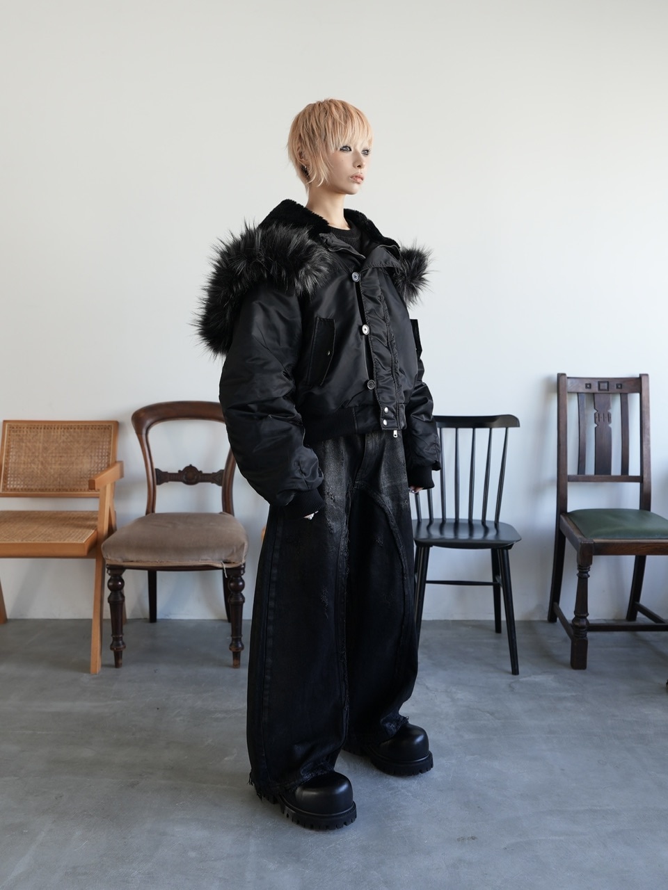 CHIKASHITSU PLUS HIGH】N-2B cropped hood blouson (nylon) | OUR