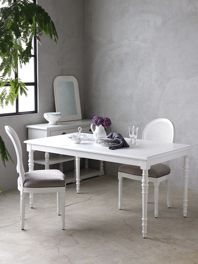 SGDダイニングテーブルアンホワイト - サラグレース