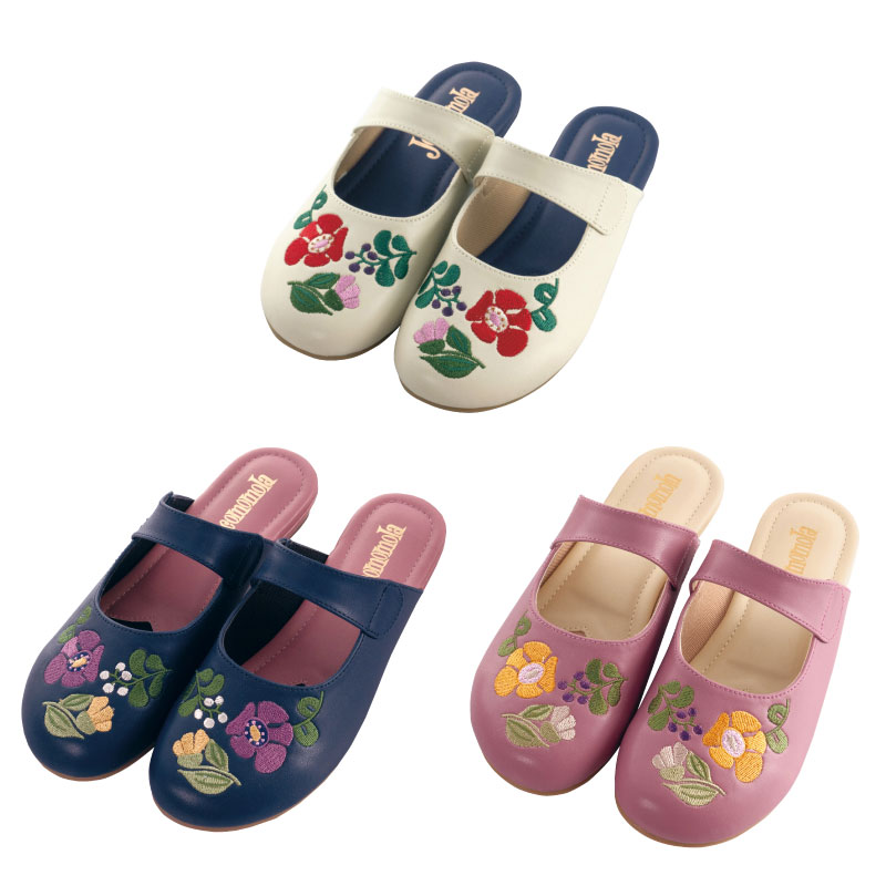 ☆ホコモモラ スリッパ マンテカード Sサイズ（約21.5～22cm）/Mサイズ