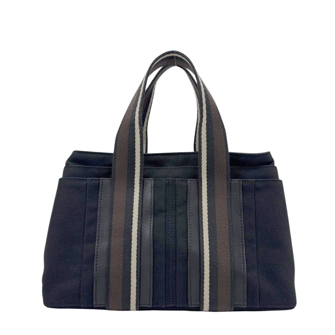 HERMES エルメス スカーフ カレ70 『Libre(カレ・リブレ)』 シルク