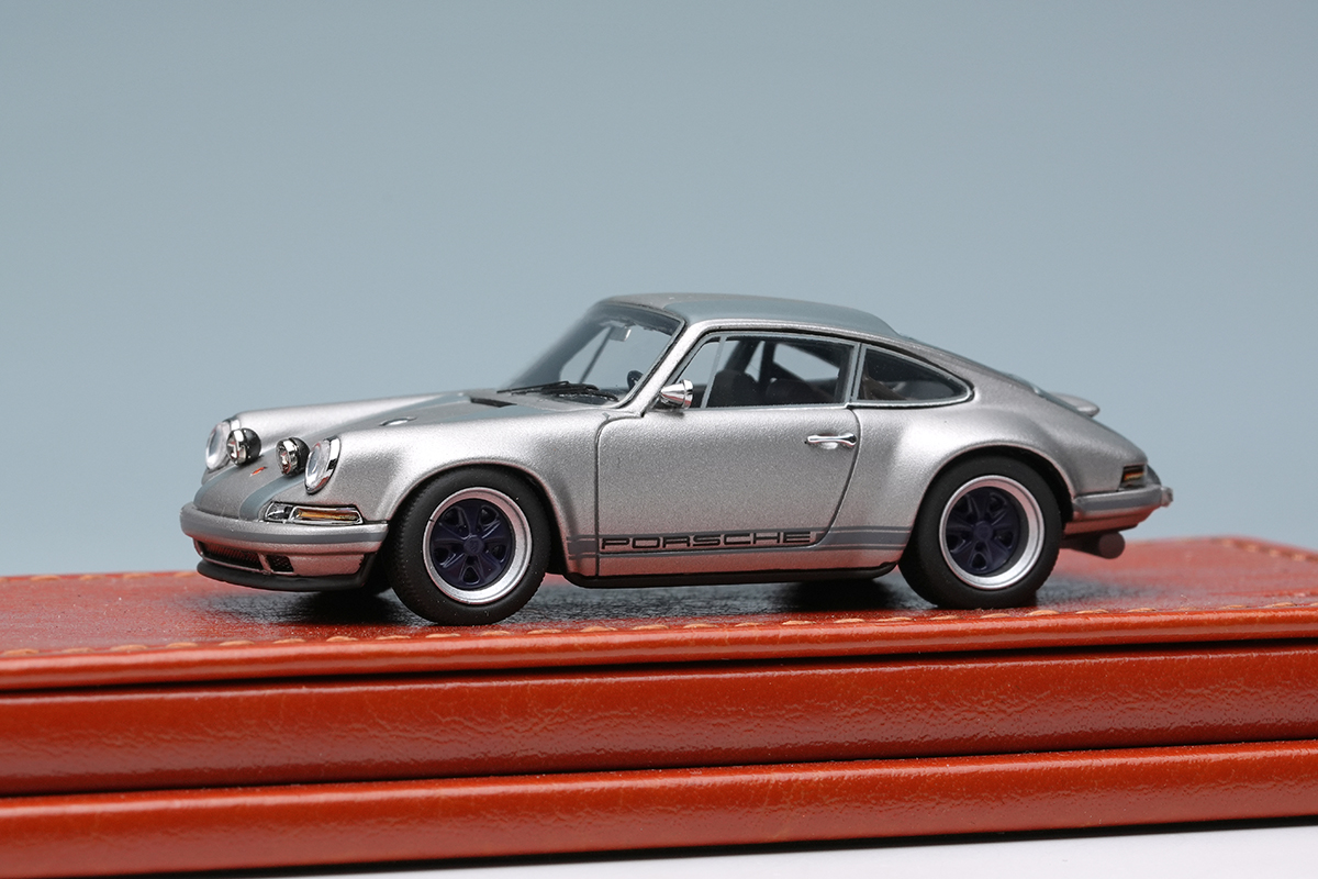 Make Up Co., Ltd. / Singer 911 (964) Coupe