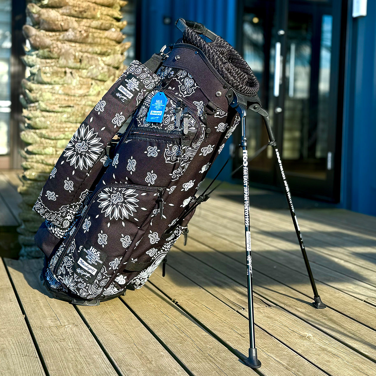 HideandSeek』 × 『MasdaGolf』 × 『KenYahagi』 コラボキャディバッグ