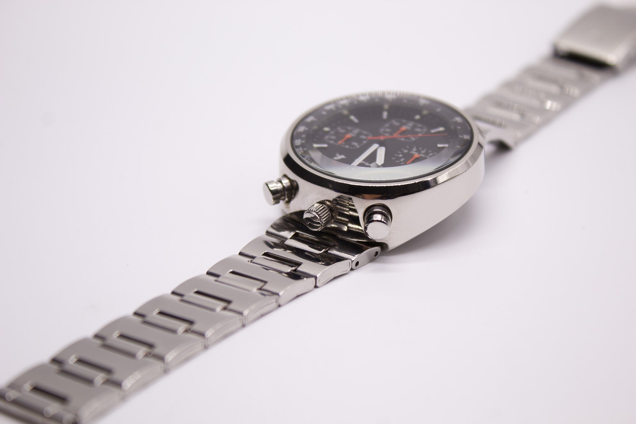 1997 Seiko Quartz Agnès B. Bullhead Chronograph Men's Wrist-Watch