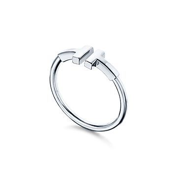 ティファニー T ワイヤー リング ホワイトゴールド | Tiffany & Co.