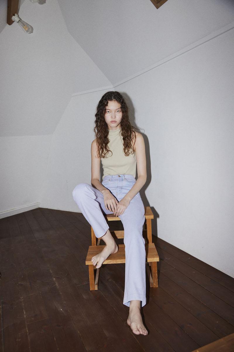 スタイリスト百々千晴の「シシクイ」とビンテージ家具の「ギャラリー