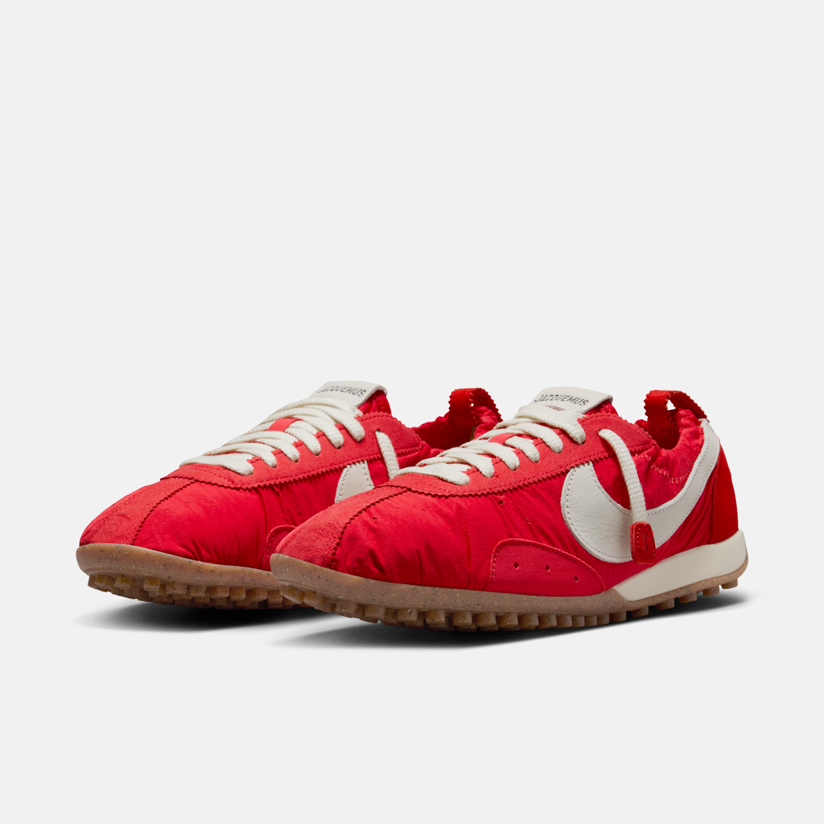 Nikeとジャックムスがタッグを組み、アイコニックなムーンシューズを今