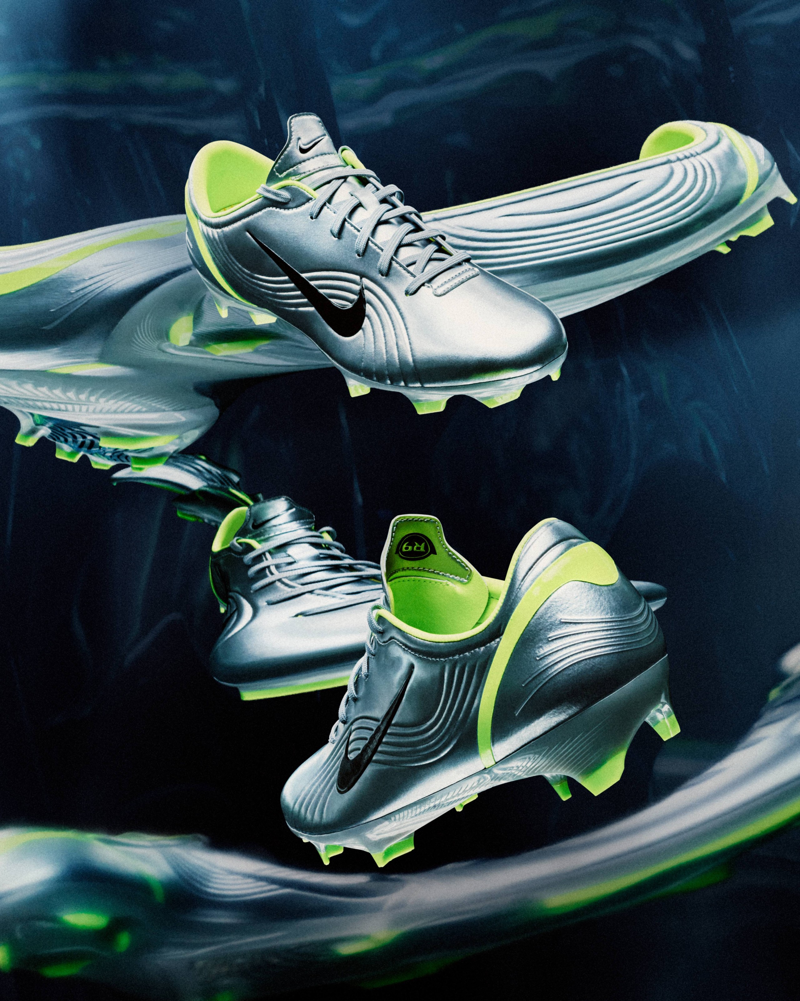 Nike Footballを代表するクロムカラーのマーキュリアル ヴェイパー 1