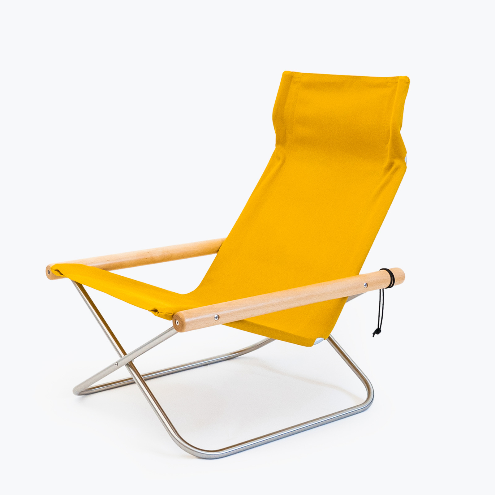 移動できる居心地 ニーチェアエックス | D&DEPARTMENT