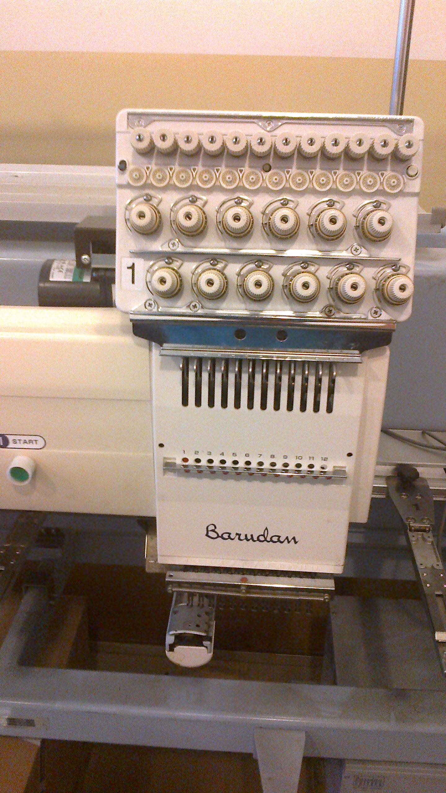 Barudan BEDYHE-Z12-C04 Embroidery machine Used machines - Exapro