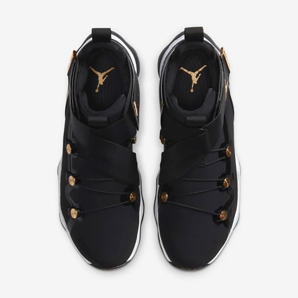 ジョーダン35周年記念の最新作「ジョーダン AJNT23 “BLACK”」は世界