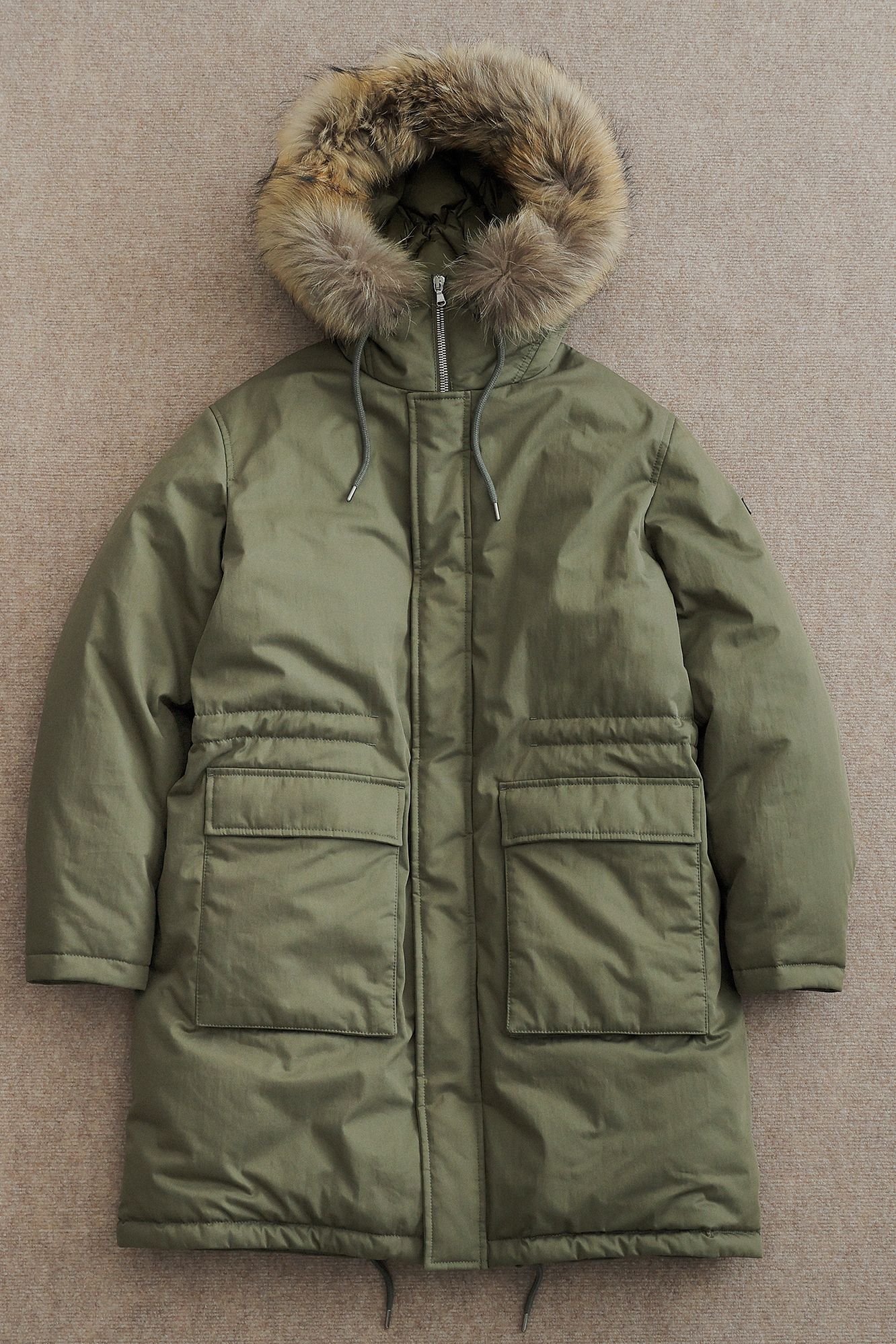 ミリタリーのエッセンスを散りばめたタトラス──特集：今年のダウン