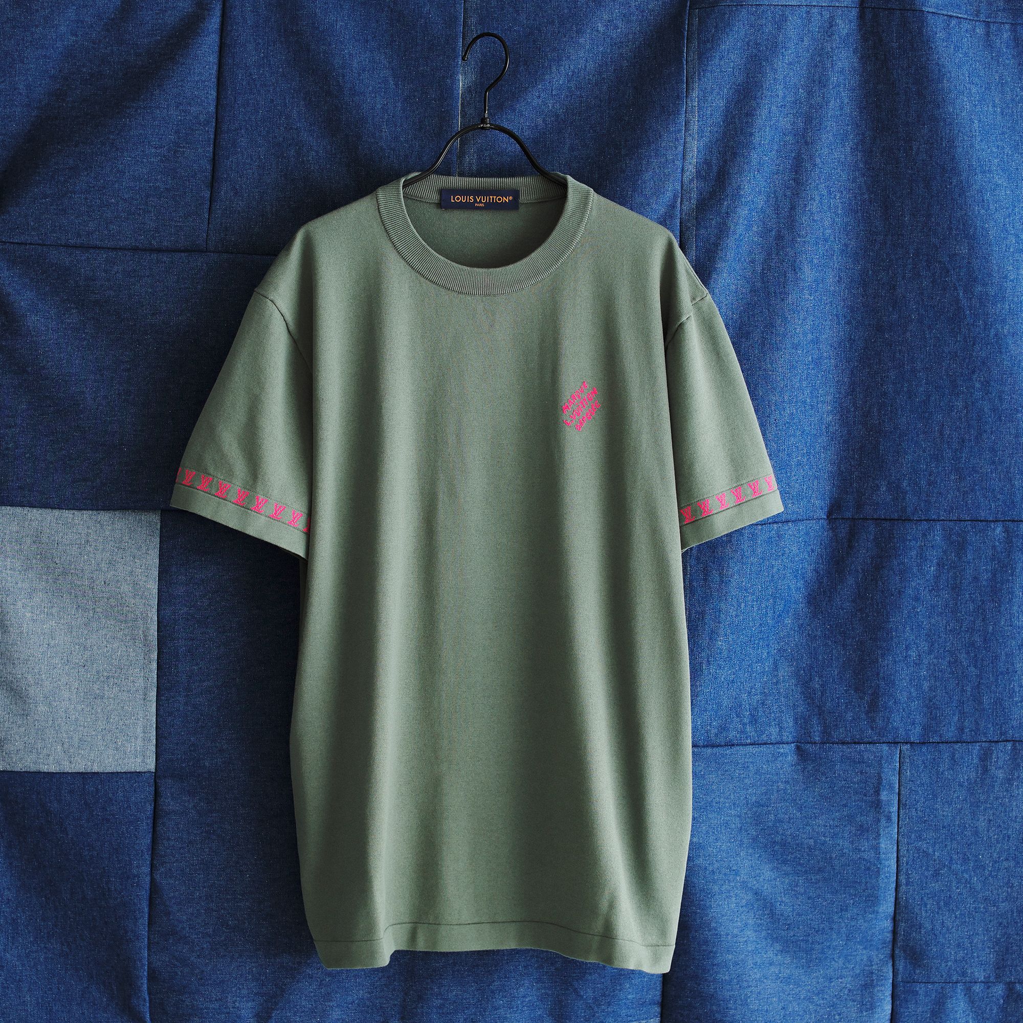 素材と色で夏の遊び心を表現したルイ・ヴィトン──2025年夏のTシャツ