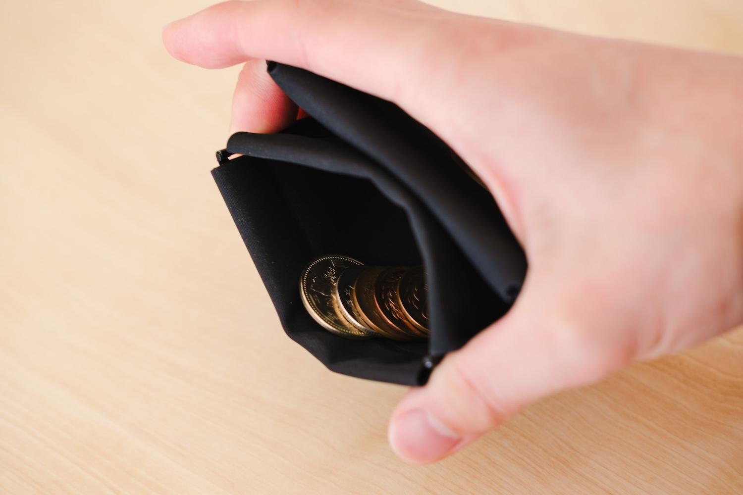 数カ月悩んだ財布選び。機能美が詰まった「34グラムしかない財布」に