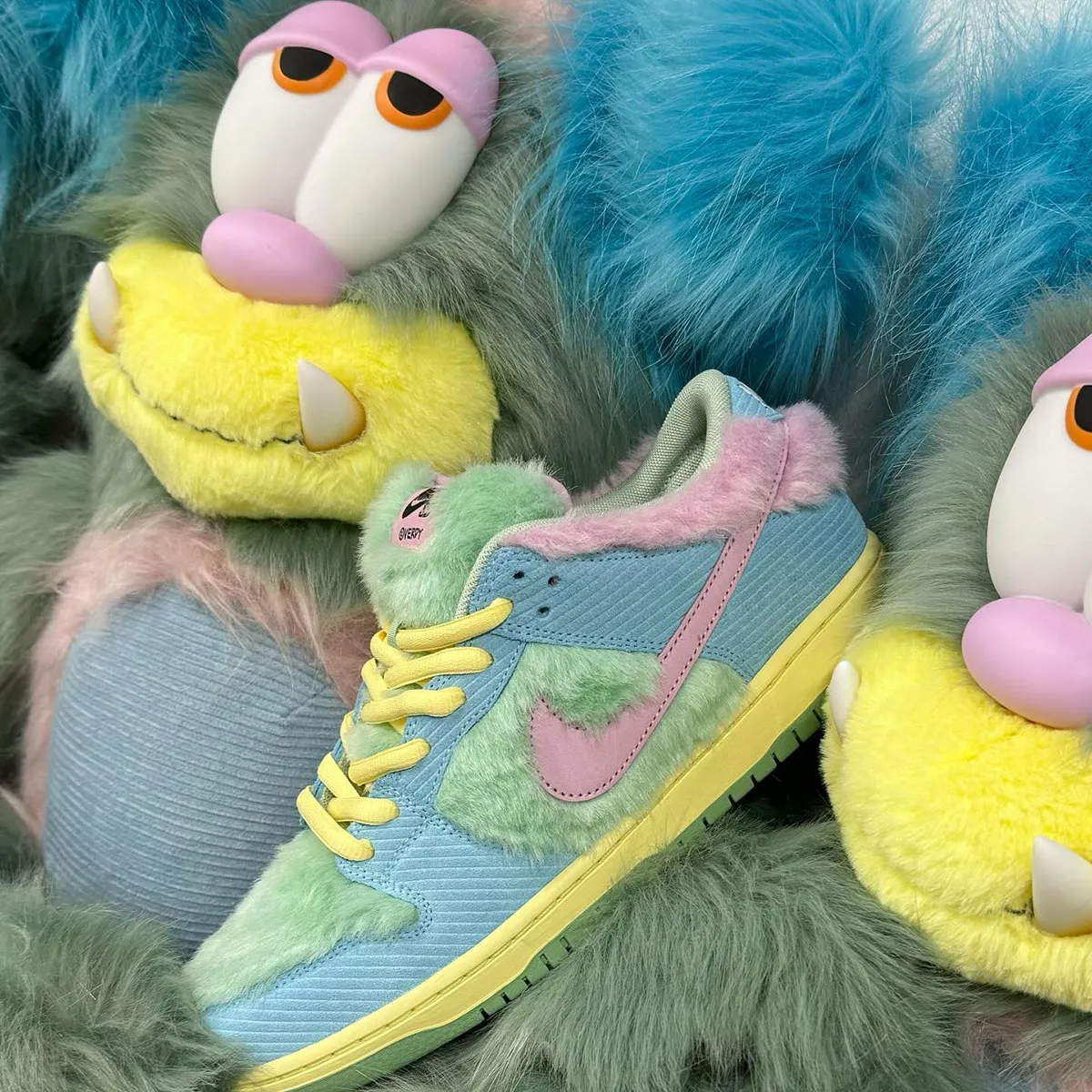 Las últimas Nike SB x VERDY parecen recién salidas del universo de
