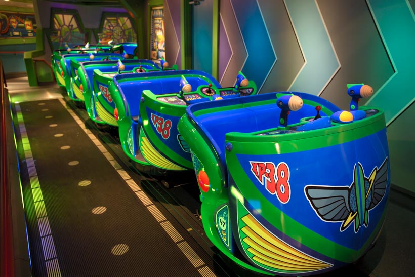 公式】バズ・ライトイヤーのアストロブラスター“アストロ・ヒーロー