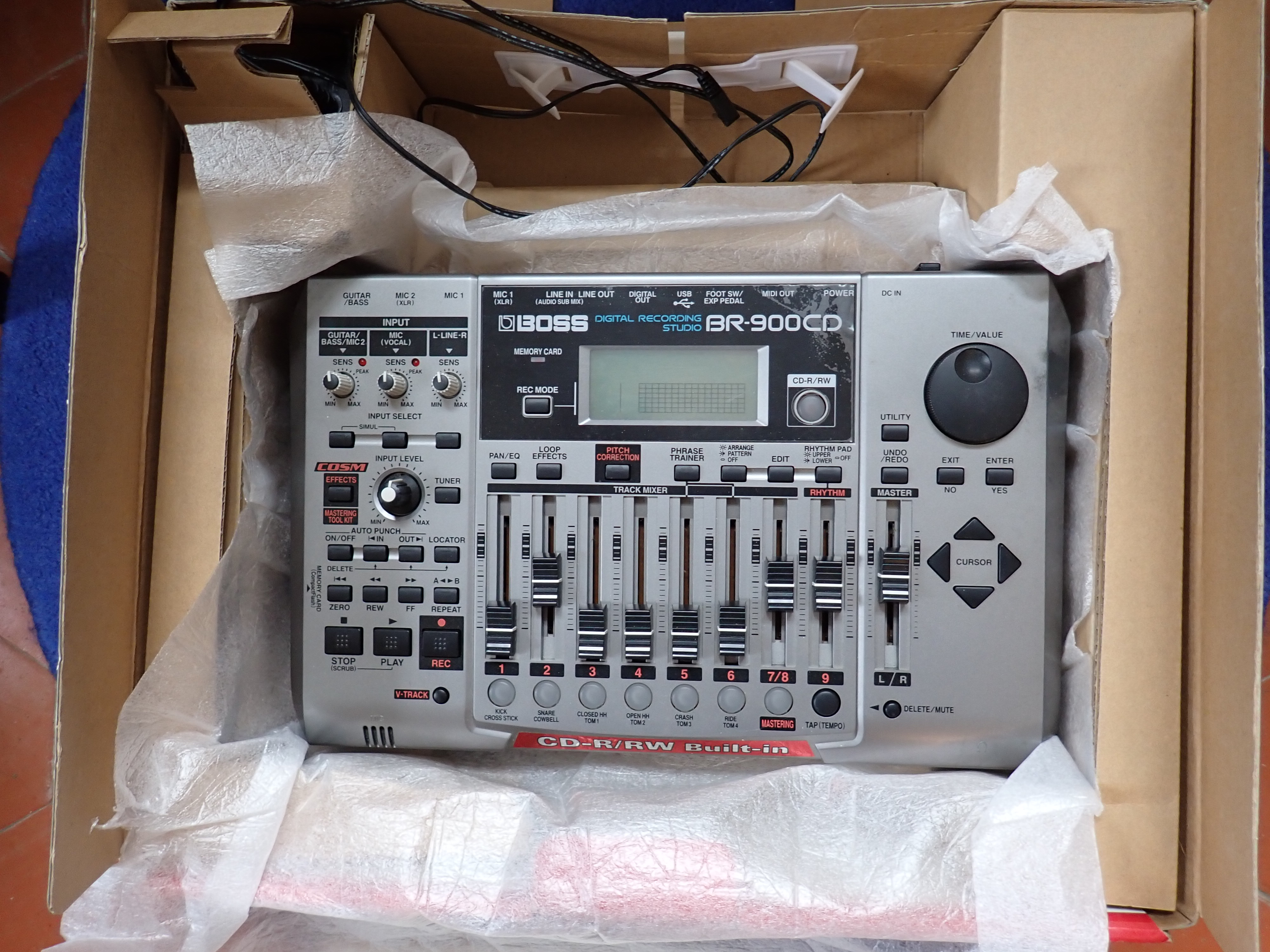 BR-900CD Digital Recording Studio Boss - Audiofanzine