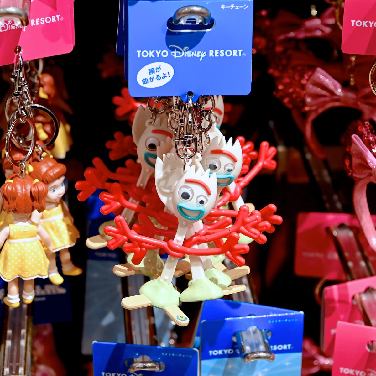 好きなポーズが取れるフォーキー！東京ディズニーランド『トイ