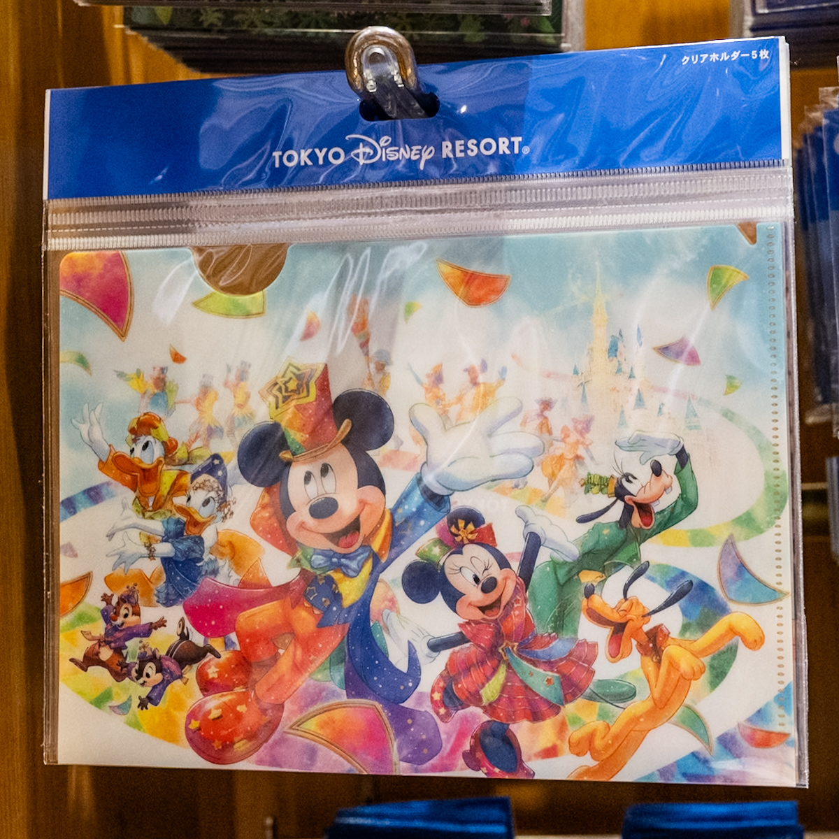 パーク風景とミッキーたちをデザイン！東京ディズニーリゾート