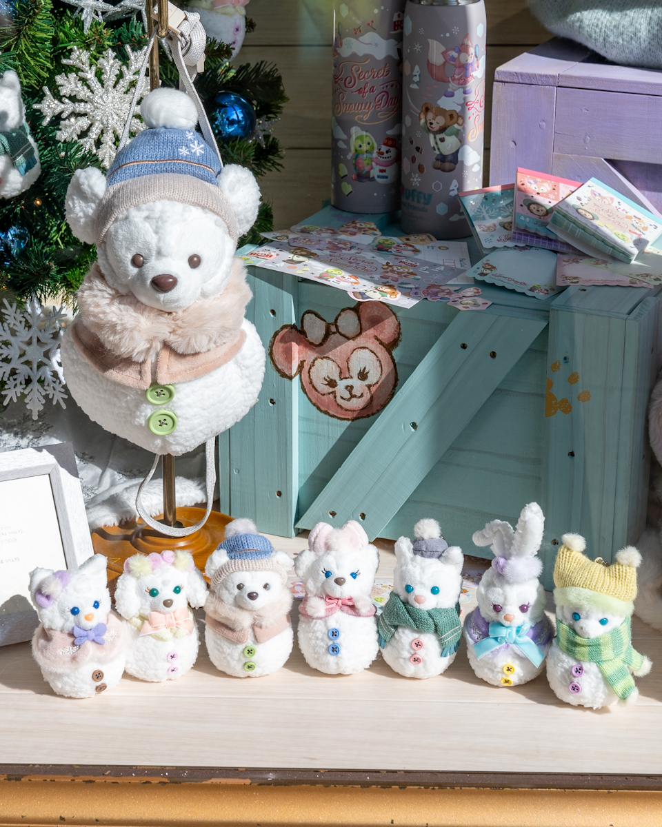 雪だるまやクリスマスデザイン！東京ディズニーシー”ダッフィー