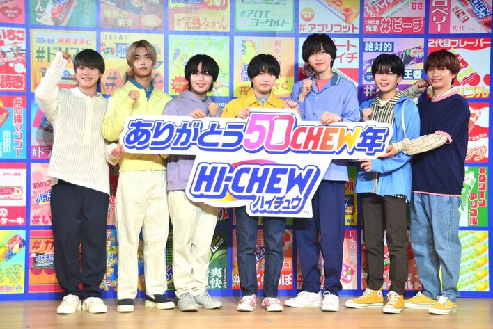 なにわ男子が全員そろってわちゃわちゃ会見！道枝駿佑が思わず熱弁