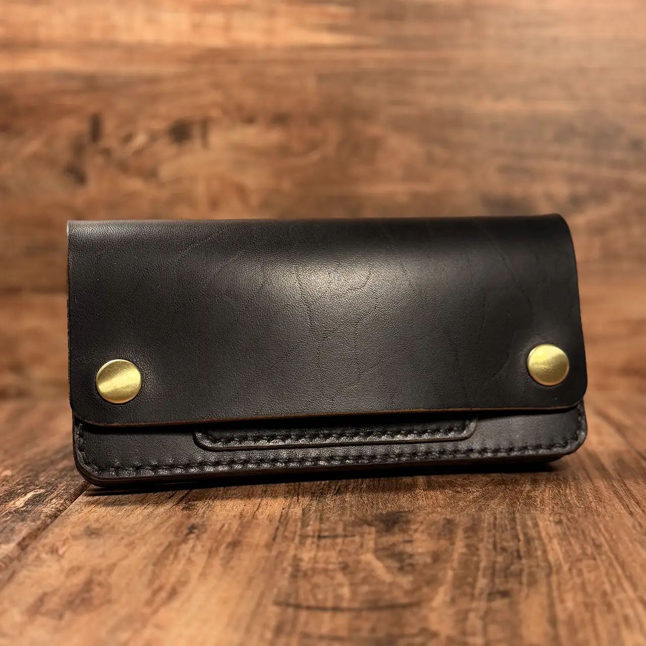 マリアム社ホースバット使用 ロングトラッカーウォレット｜茶芯