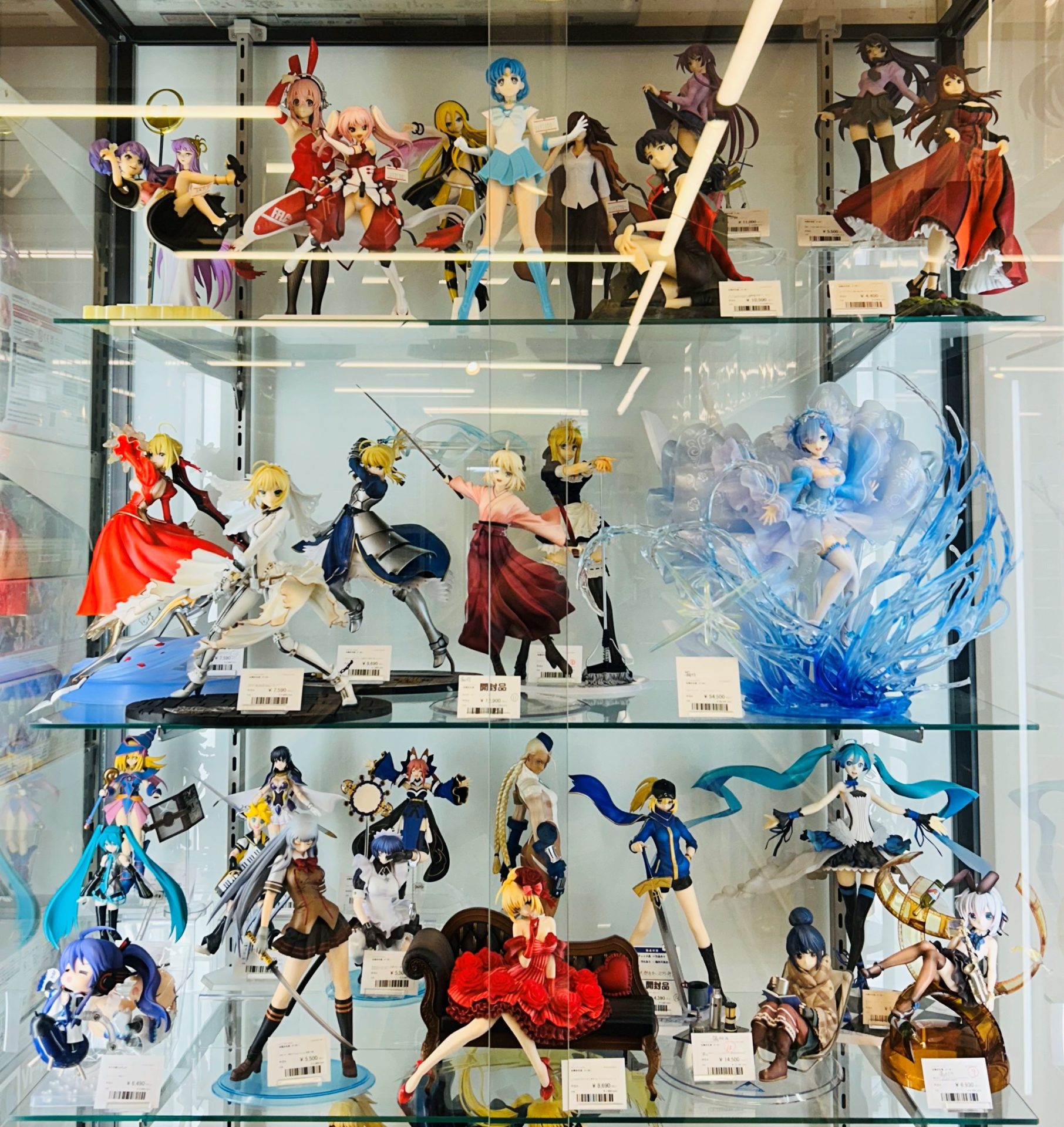 美少女フィギュアコーナーの紹介 / リサイクルショップ三喜「宮崎で