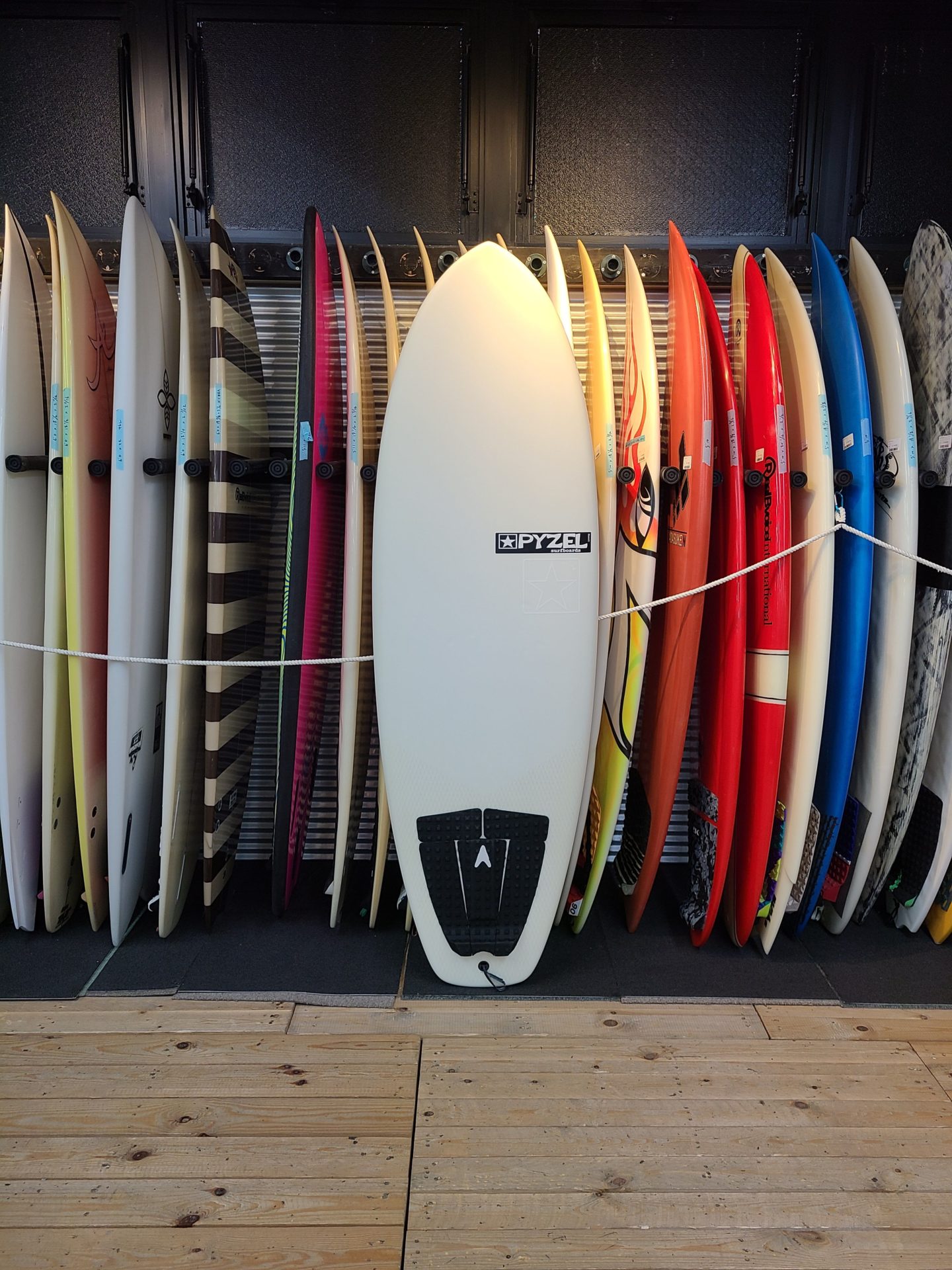 中古サーフボード PYZEL RAT SKULL THUNDERBOLT / リサイクルショップ