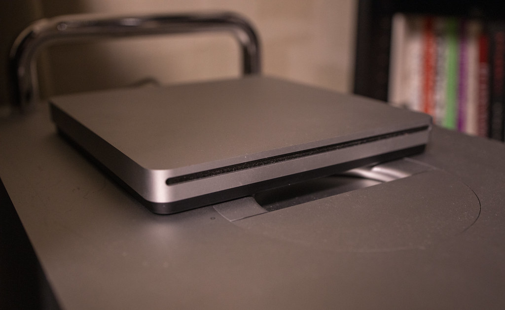 USB-CのSuperDrive（DVDドライブ）が欲しい – mono-logue