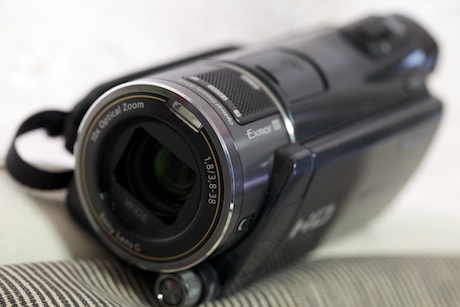 CX550V 三脚穴移動の意味 – mono-logue