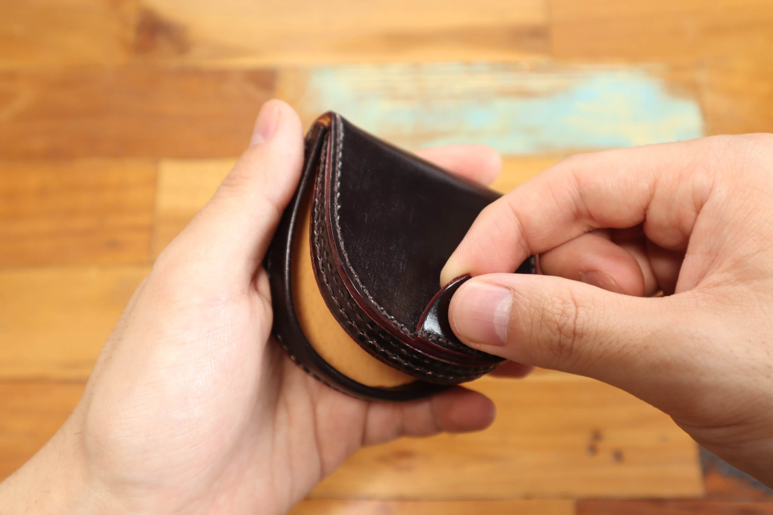 レビュー】GANZO（ガンゾ）シンブライドル 馬蹄小銭入れ【上品な大人の