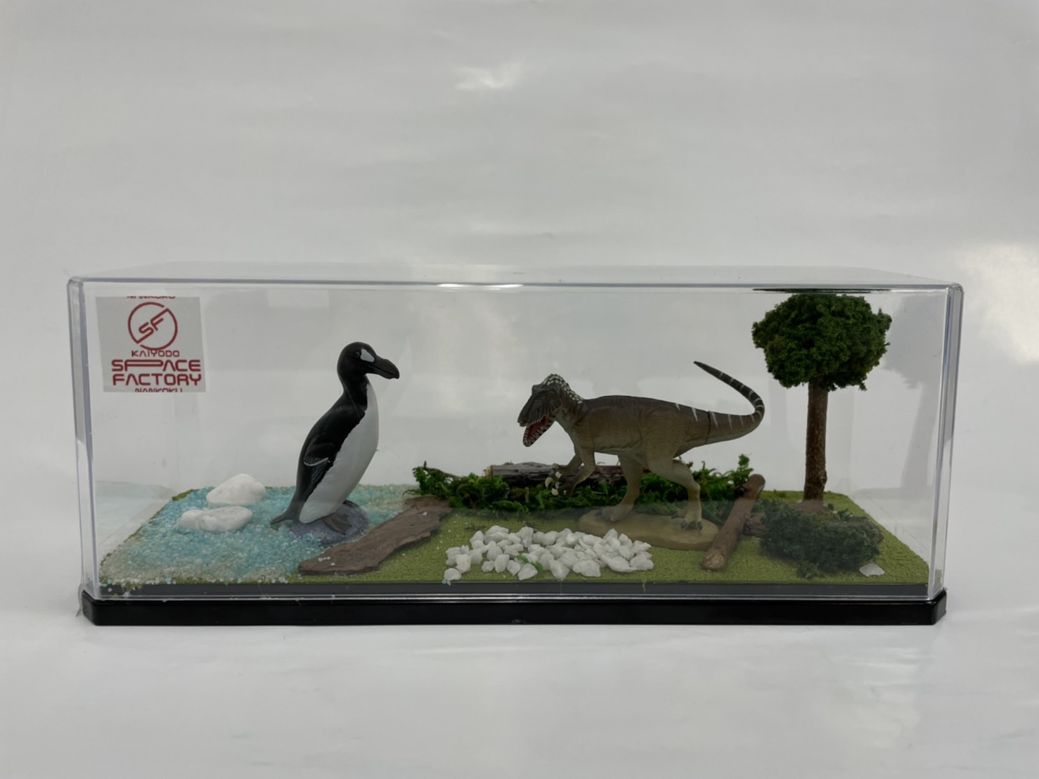 南国の海に来たお姉さんと犬 レジン No.1257 ジオラマレジン【南国