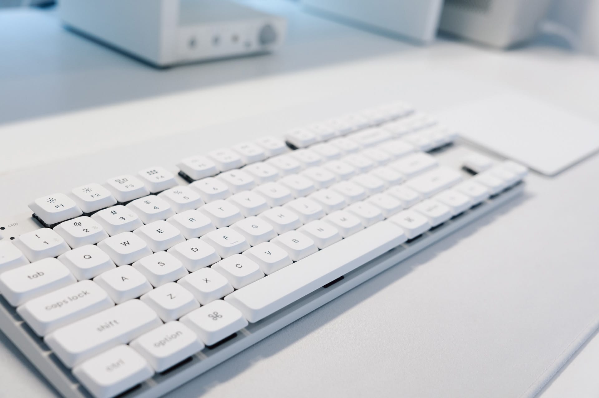 Keychron K1 SE 特別版 レビュー／白いテンキーレスメカニカル