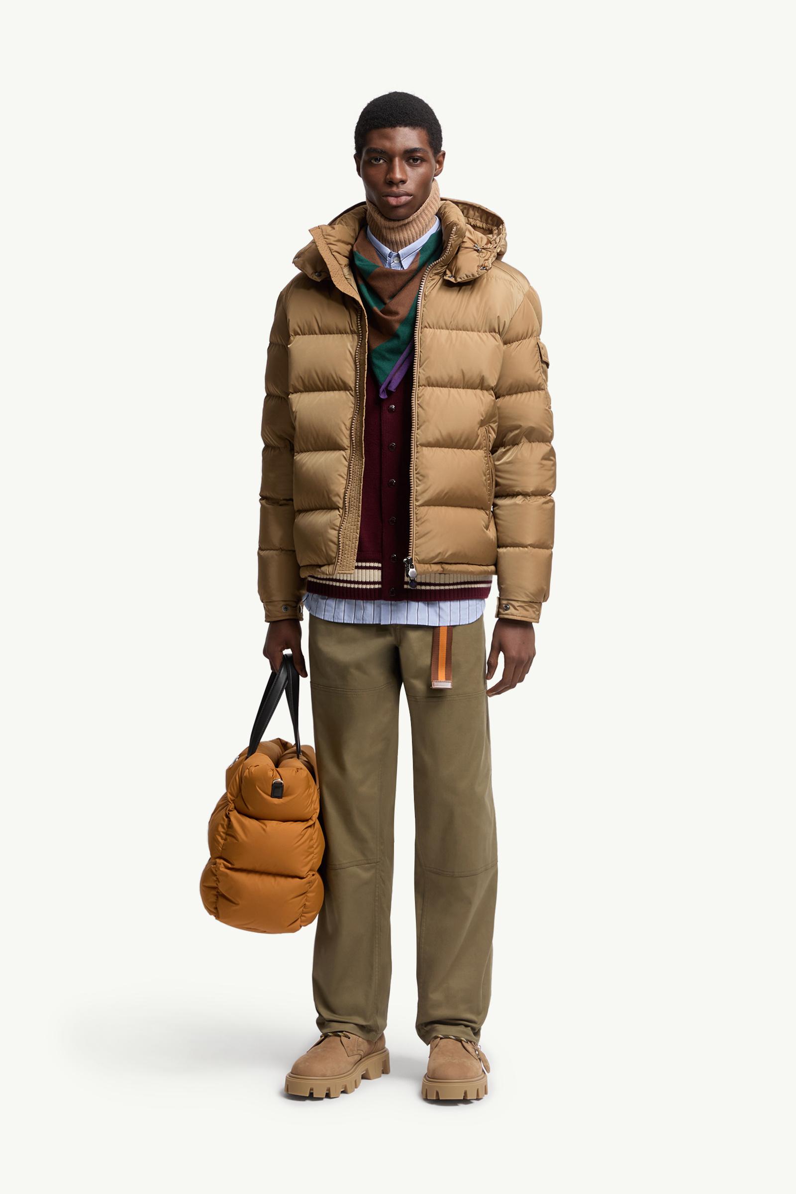 ベージュ Moncler Mayaショートダウンジャケット : ショートダウン