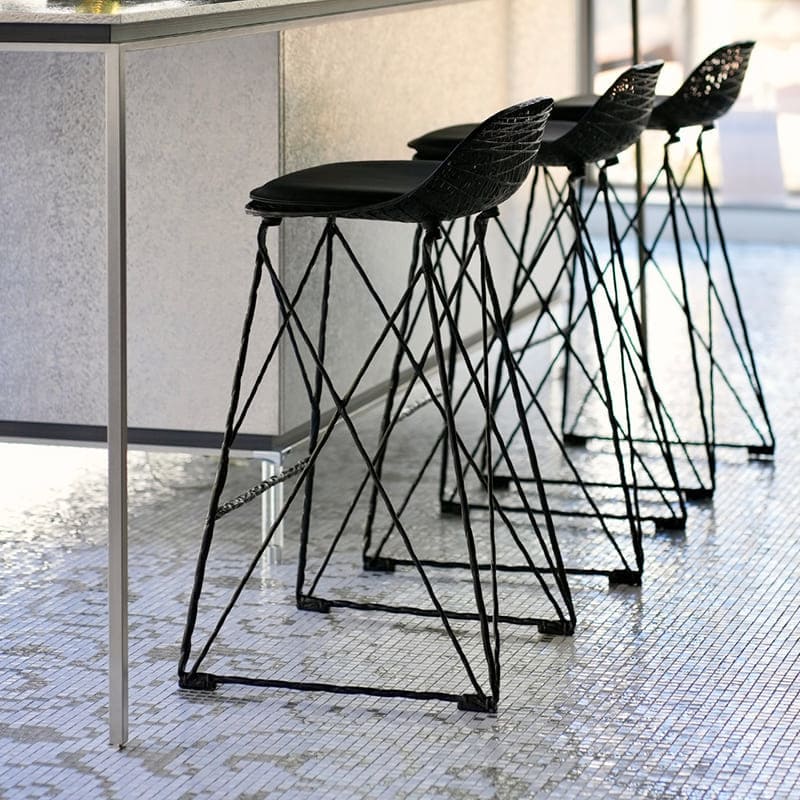 カーボンバースツール ロー｜moooi Japan｜モーイオフィシャルサイト
