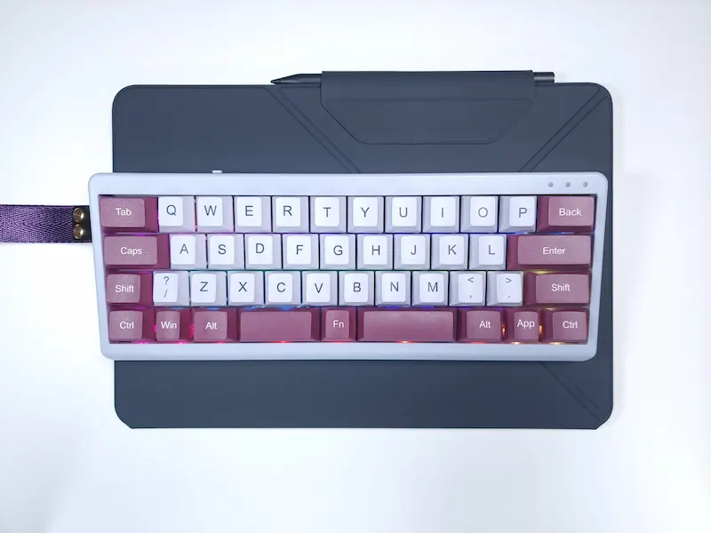 EPOMAKER TH40レビュー】たったの44キー。数字キーすら省かれた40%配列