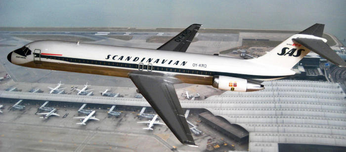 Hasegawa 1/200 Douglas DC-9-30, by Richard F