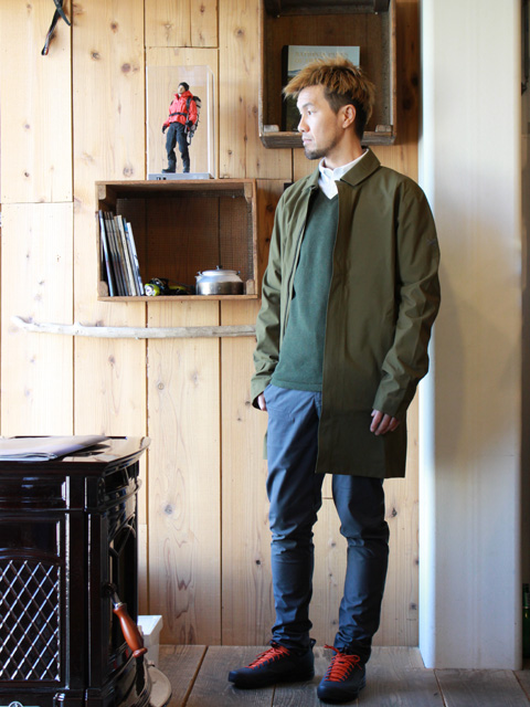 ARC'TERYX のメンズコート。Keppel Trench Coat（ケッペル トレンチ