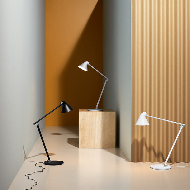 Louis Poulsen NJP フロア (ブラック)【お取り寄せ商品】 – エムエム