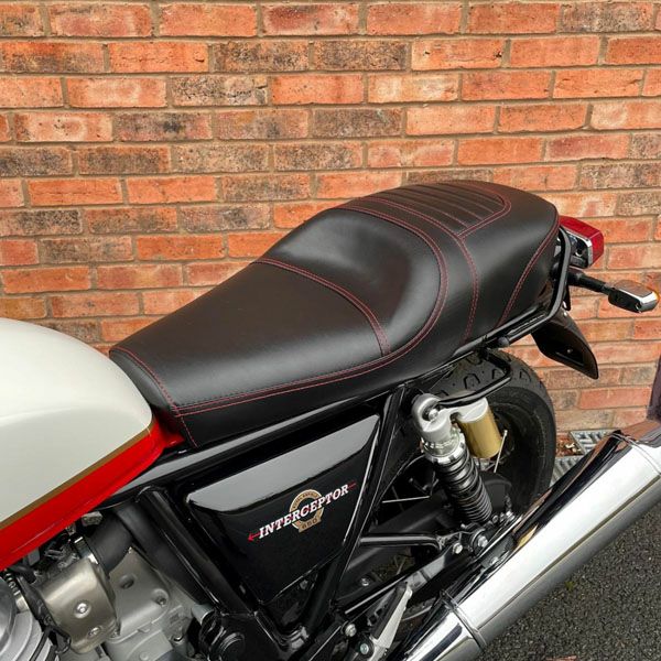 コンチネンタルGT650 |シート|バイクパーツ専門店 モトパーツ(MOTO PARTS)